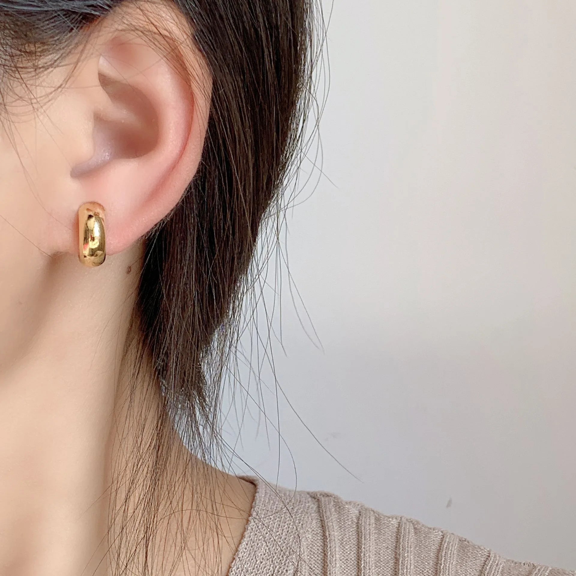 Vintage Gold Alloy Spiral Disc C Hoop Stud & Clip On No Piercing Minimalist Metal Ear Cuff Earrings