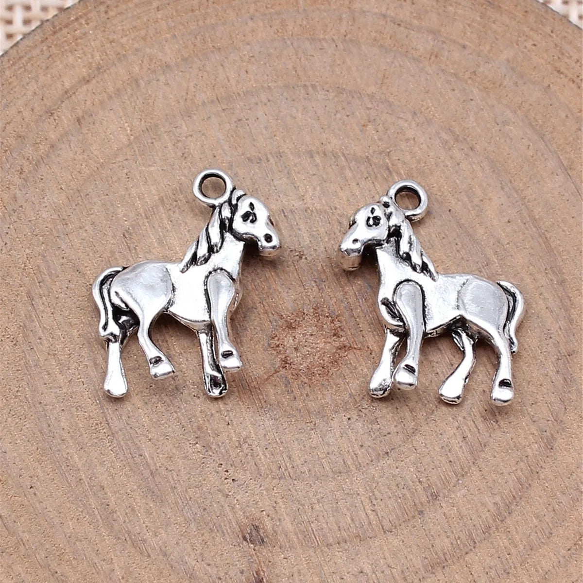 17x15mm 1.3g Antique Silver Zinc Alloy Foal Charm Pendant for DIY Necklace Bracelet Making