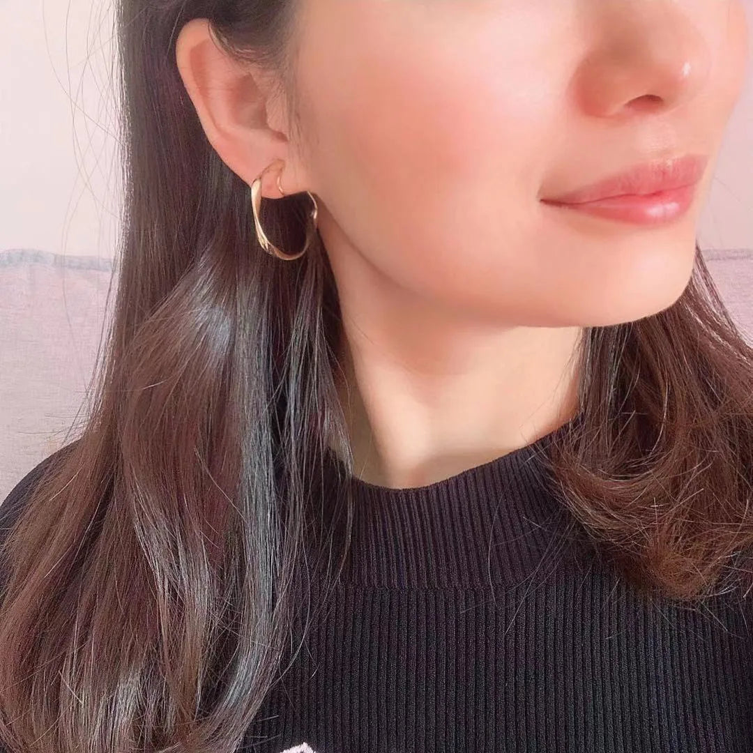 Elegant Twisted Spiral Hoop Alloy Stud & Clip On No Piercing Gold Circle Ear Cuff Earrings
