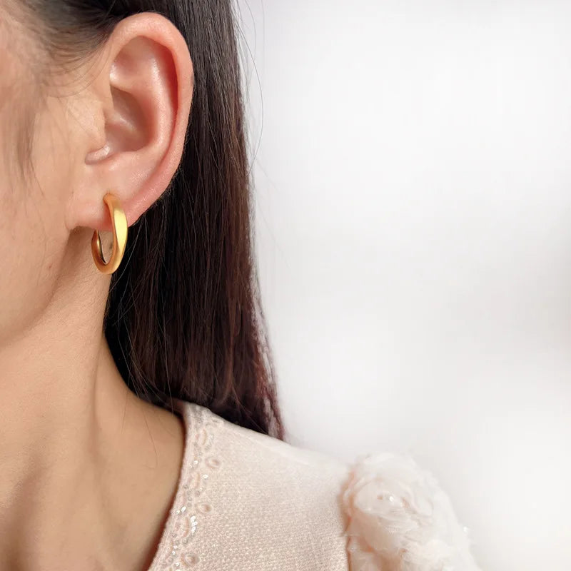 Vintage Matte Gold Alloy C-Shaped Hoop Stud & Clip On No Piercing Minimalist Round Earrings