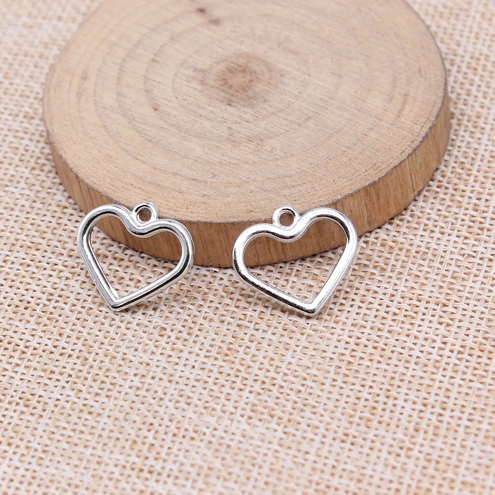 17x19mm 1.2g Multicolor Zinc Alloy Hollow Heart Charm Pendant for DIY Necklace Bracelet Making