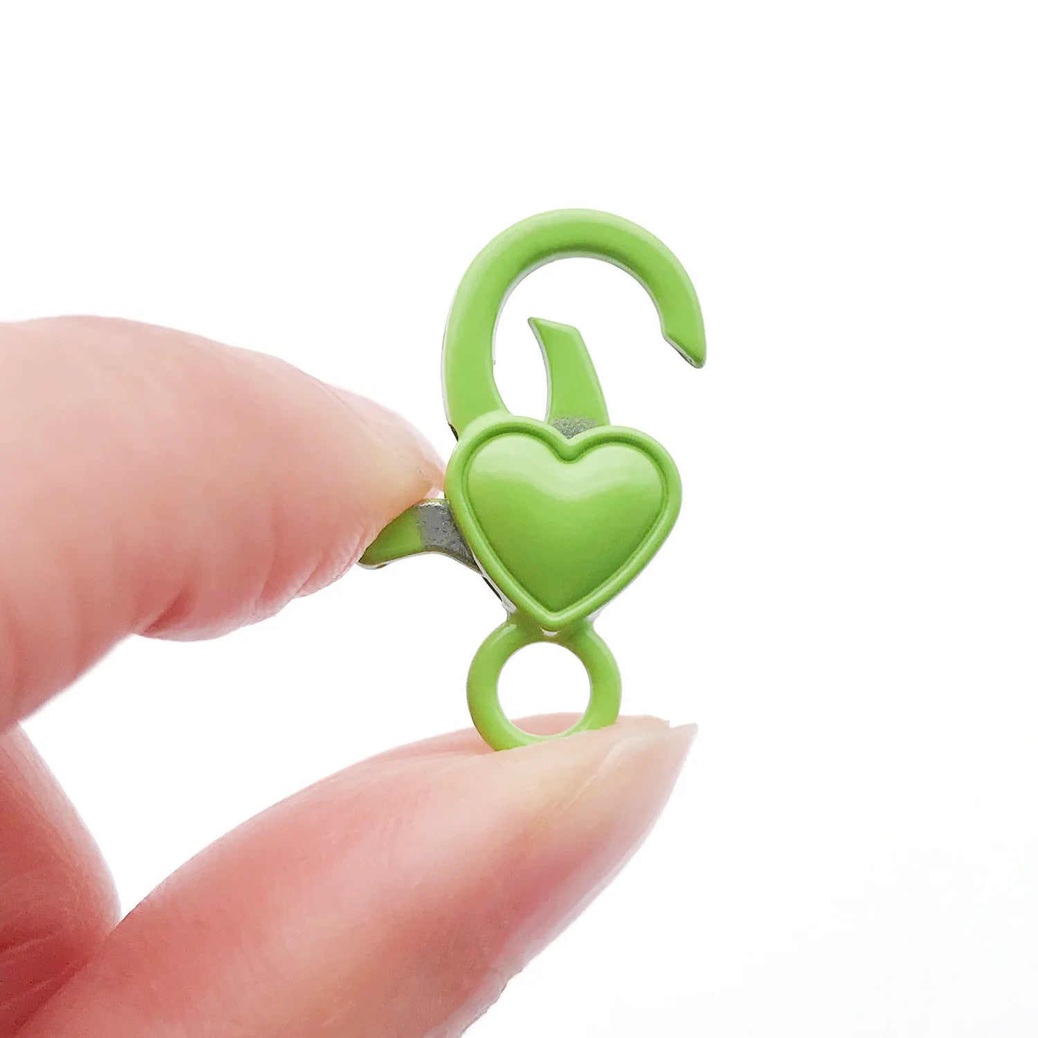 Zinc Alloy Colorful Heart Lobster Clasp for Jewelry Making and Accessory Findings