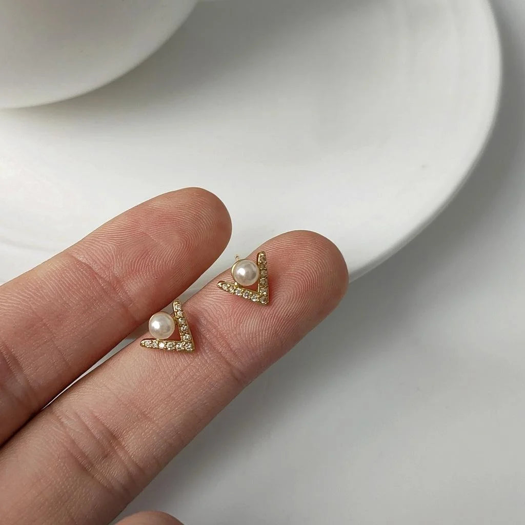 14K Gold Plated Copper Irregular Triangle Micro Pave Zircon Pearl Stud Earrings Korean Style