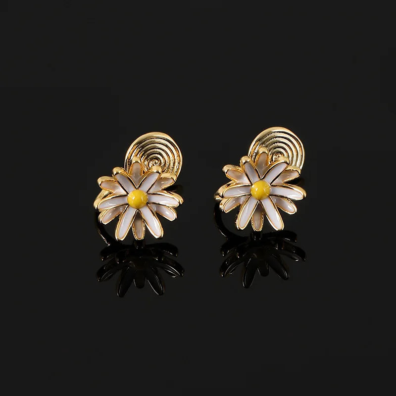 Elegant Enamel Daisy Flower Alloy Stud & Clip On No Piercing Sweet Floral Gold Tone Earrings