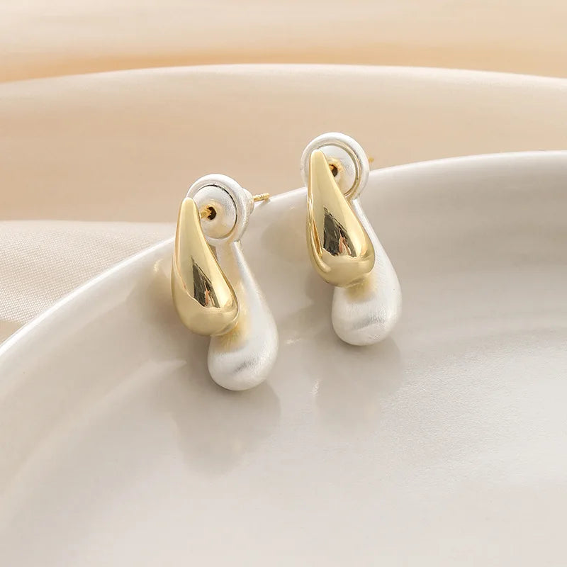 Elegant Minimalist Two Tone Alloy Teardrop Brushed Silver Gold Stud & Clip On No Piercing Earrings