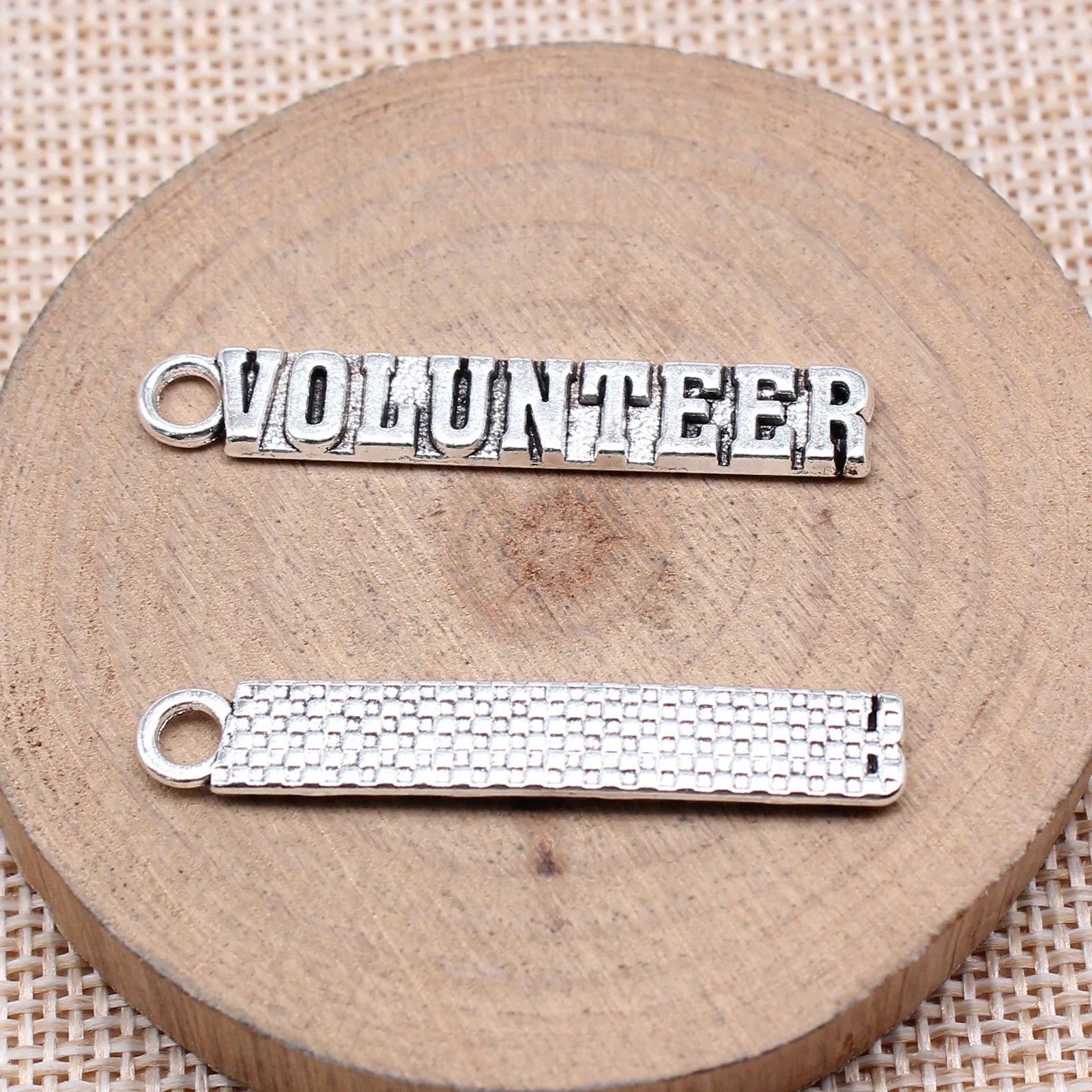 41x7mm 2.6g Antique Silver Zinc Alloy VOLUNTEER Word Tag Charm Pendant for DIY Jewelry Making