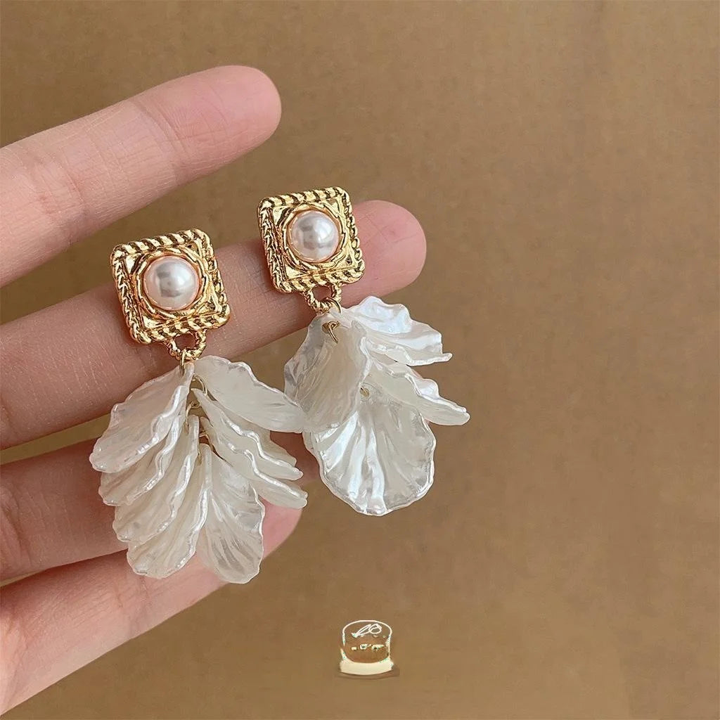 Sweet Vacation Style Acrylic Flower Tassel Drop Earrings With Copper Studs Handmade Jewelry