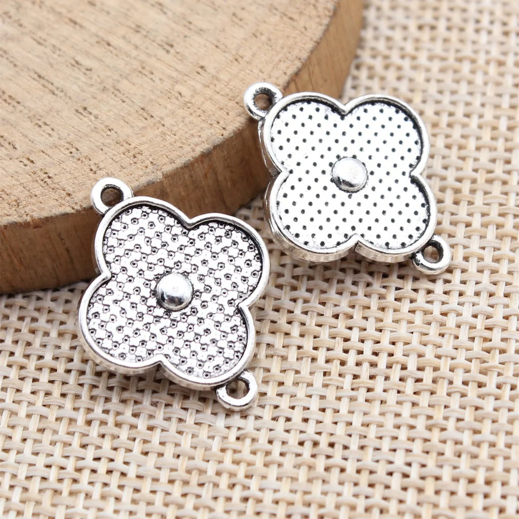 24x18mm 2.5g Antique Silver Zinc Alloy Four Leaf Clover Connector Charm for DIY Bracelet Jewelry