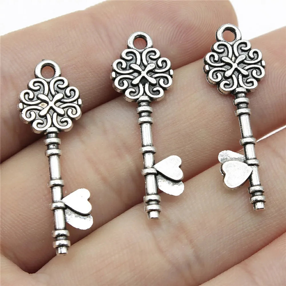 33x11mm 1.3g Antique Silver Zinc Alloy Heart Key Charm Pendant for DIY Bracelet Necklace Making