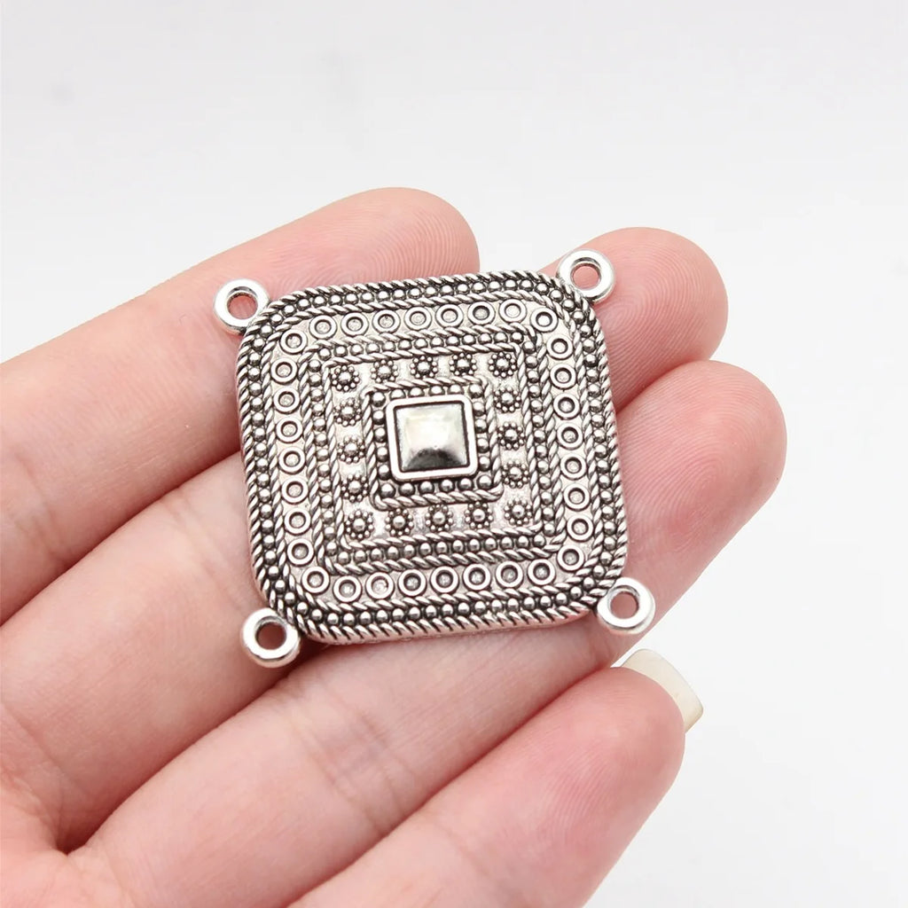 33x33mm 4.8g Antique Silver Tone Zinc Alloy 4-Hole Connector Charm for Body Chain Waist Chain DIY