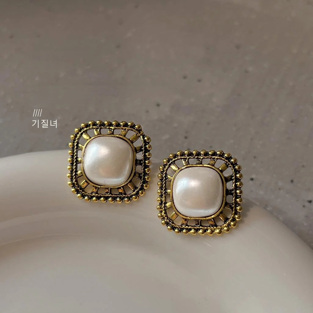 Vintage Antique Gold Plated Alloy Square Geometric Pearl Stud Earrings For Women