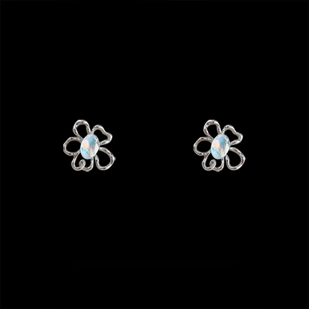 Cool Style Copper Hollow Flower Rhinestone Stud Earrings, Minimalist Elegant Commuter Jewelry