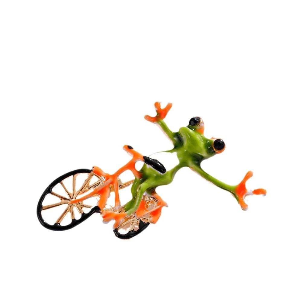 Cute Enamel Frog Riding Bicycle Brooch For Women, Creative Animal Lapel Pin Suit Coat Accessory Gift