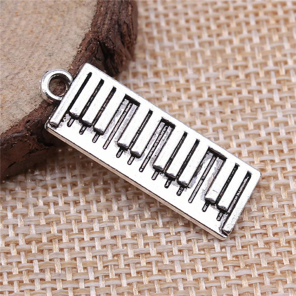30x10mm 2.9g Antique Silver Zinc Alloy Electronic Keyboard Charm Pendant for DIY Music Jewelry Making