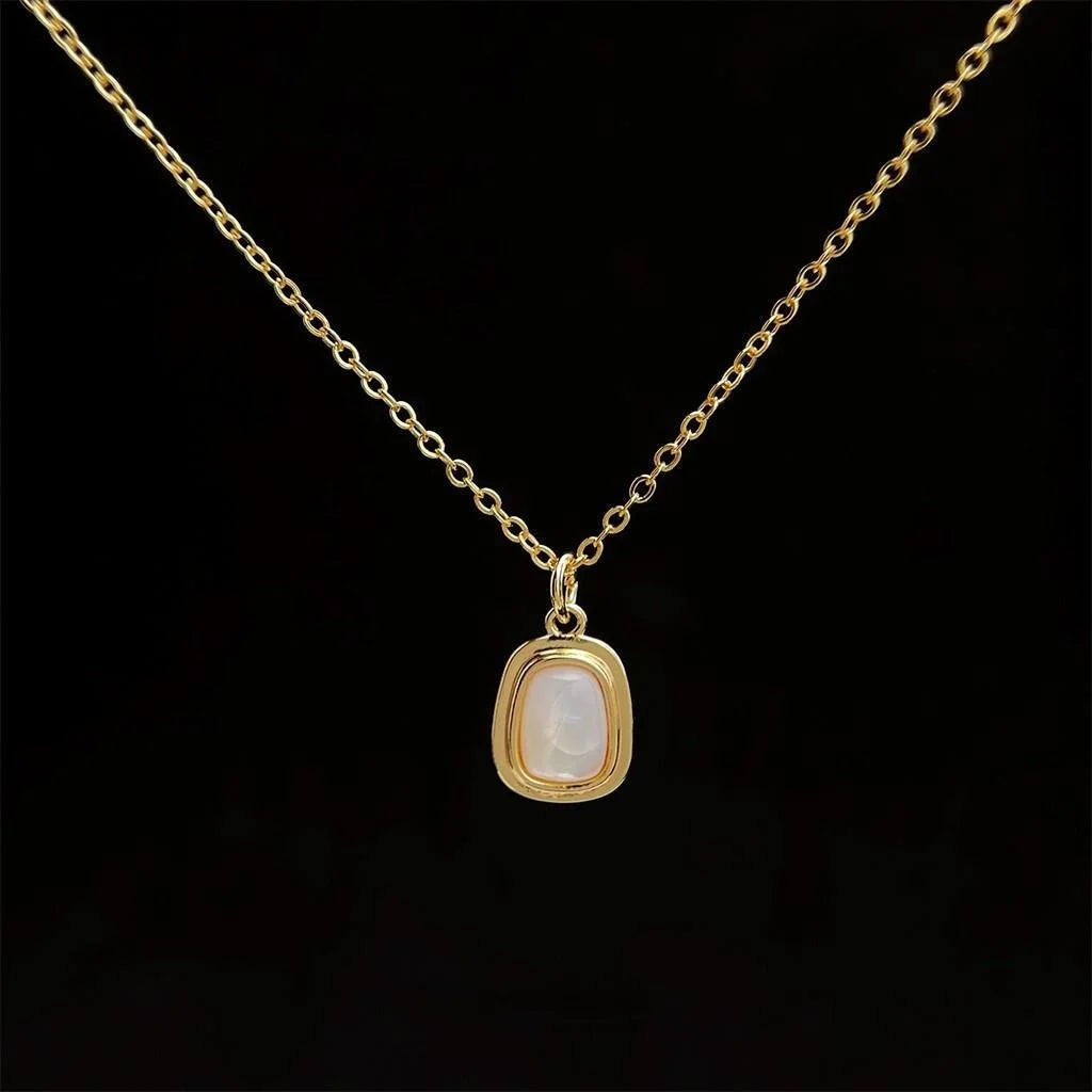 18K Gold Plated Mother Of Pearl Square Geometric Minimalist Clavicle Necklace