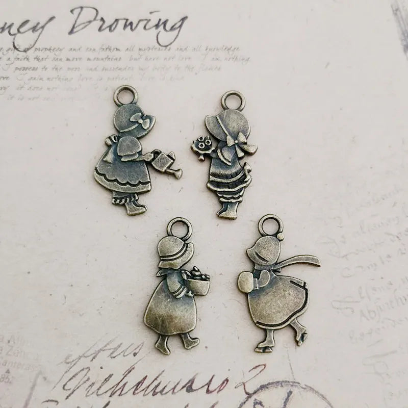 30MM Zinc Alloy Girl Charm Pendant for DIY Necklace Bracelet Jewelry Making