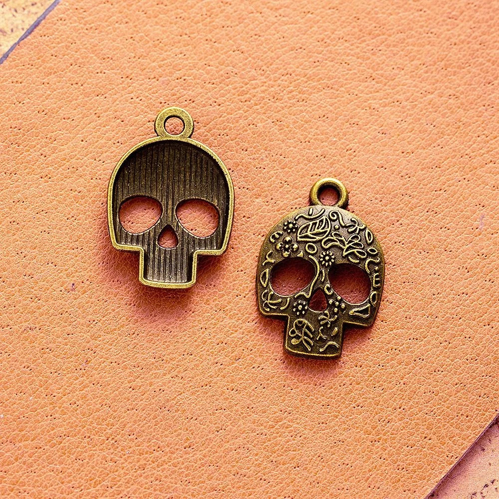 24x16MM Zinc Alloy Skull Charm Pendant for DIY Necklace Bracelet Jewelry Making
