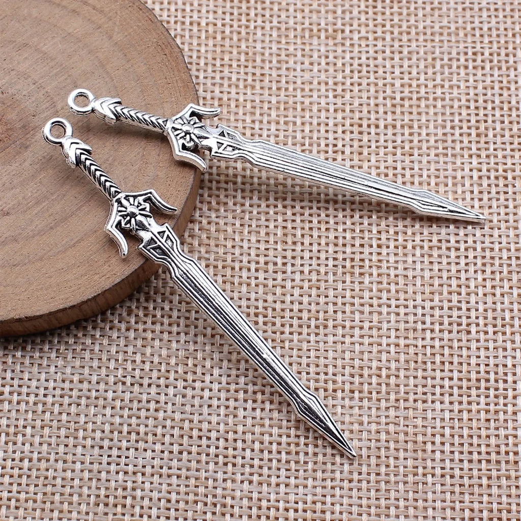 69mm 3.1g Antique Silver Tone Zinc Alloy Sword Weapon Charm Pendant for Cosplay DIY Necklace Jewelry