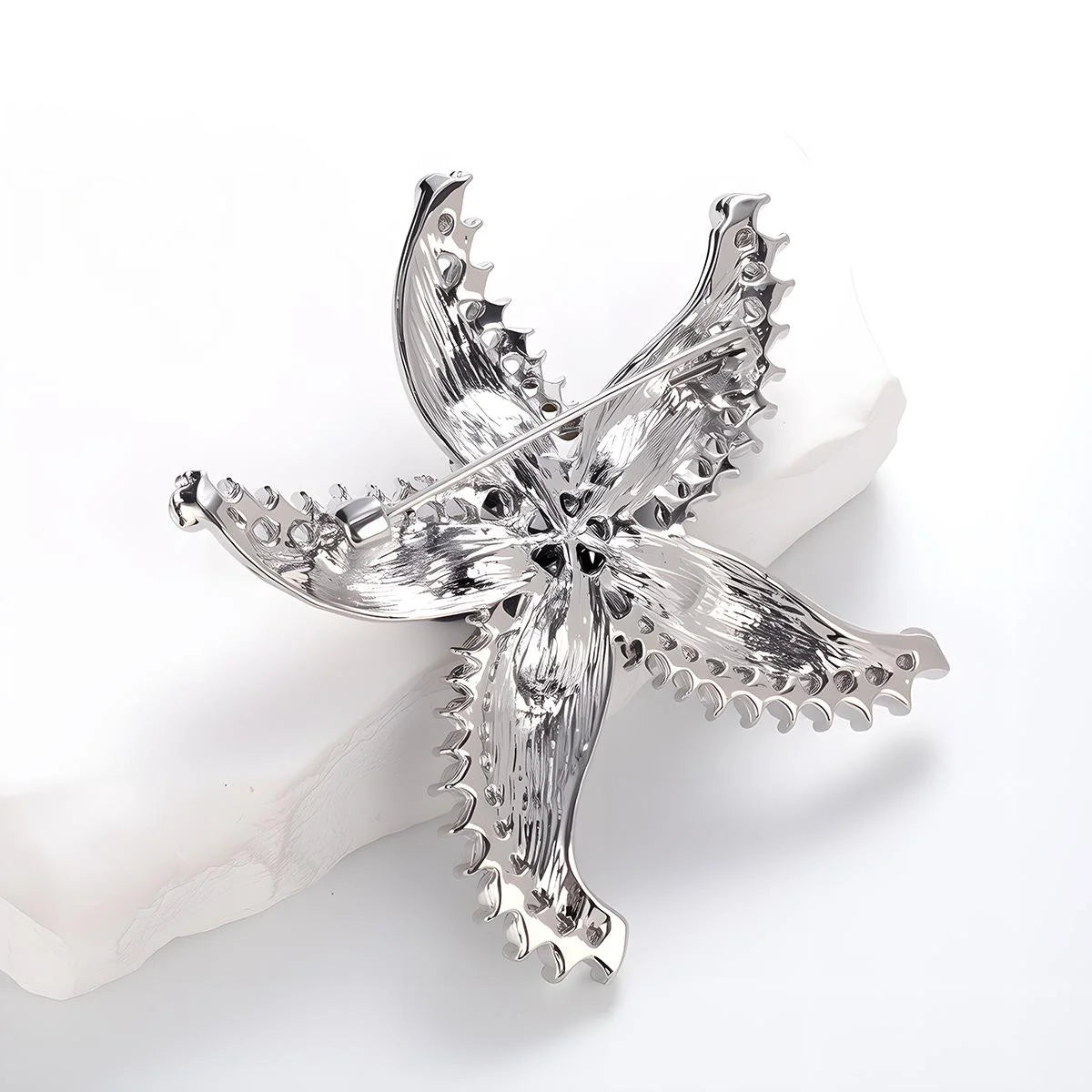 Elegant Starfish Rhinestone Alloy Brooch For Women, Luxury Crystal Lapel Pin Corsage Suit Accessory Gift