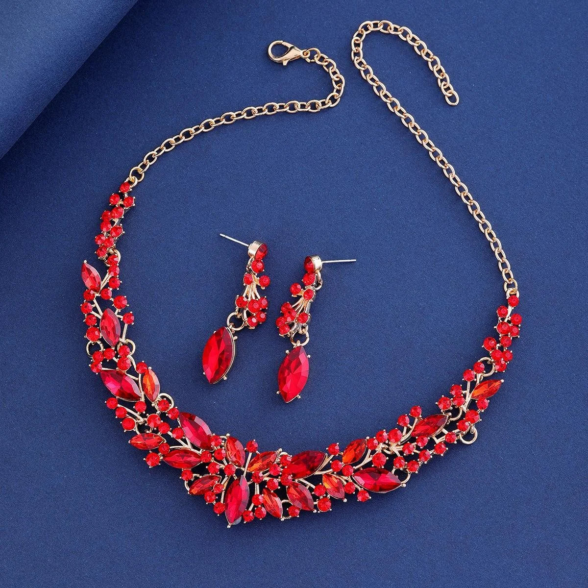 Luxury Crystal Leaf Necklace And Earrings Jewelry Set, Elegant Rhinestone Bridal Jewelry For Wedding Party
