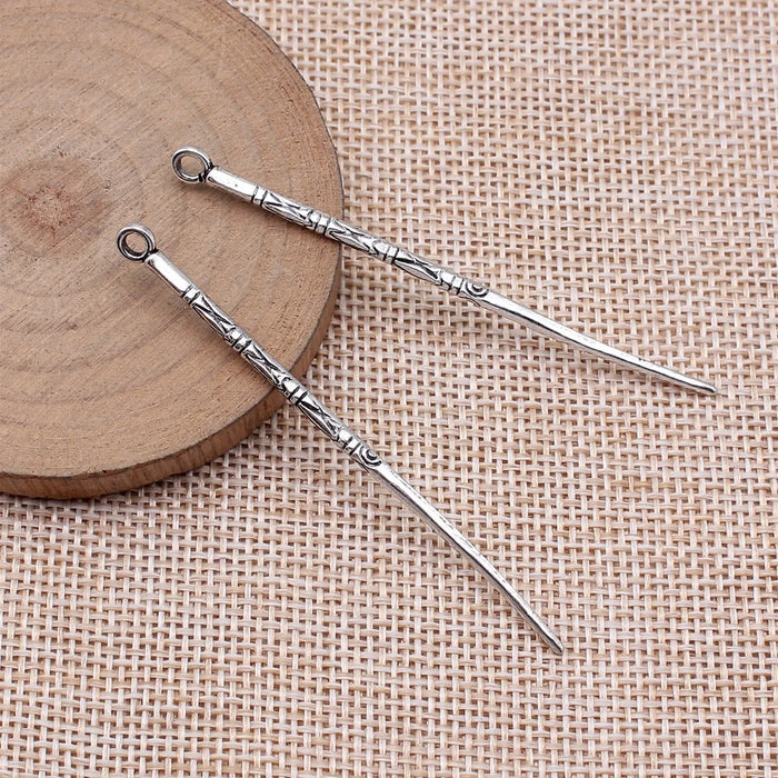 67mm 1.6g Antique Silver Zinc Alloy Pointed Cone Charm Pendant for DIY Gothic Necklace Making