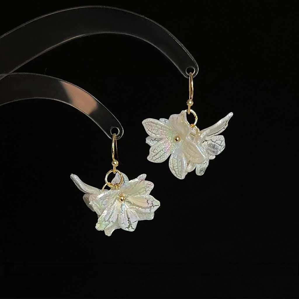 Sweet Iridescent White Acrylic Flower Petal Drop Earrings Handmade Vacation Style Jewelry