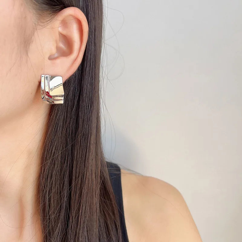 Elegant Geometric Layered Square Silver Alloy Metal Stud & Clip On No Piercing Women's Fashion Earrings