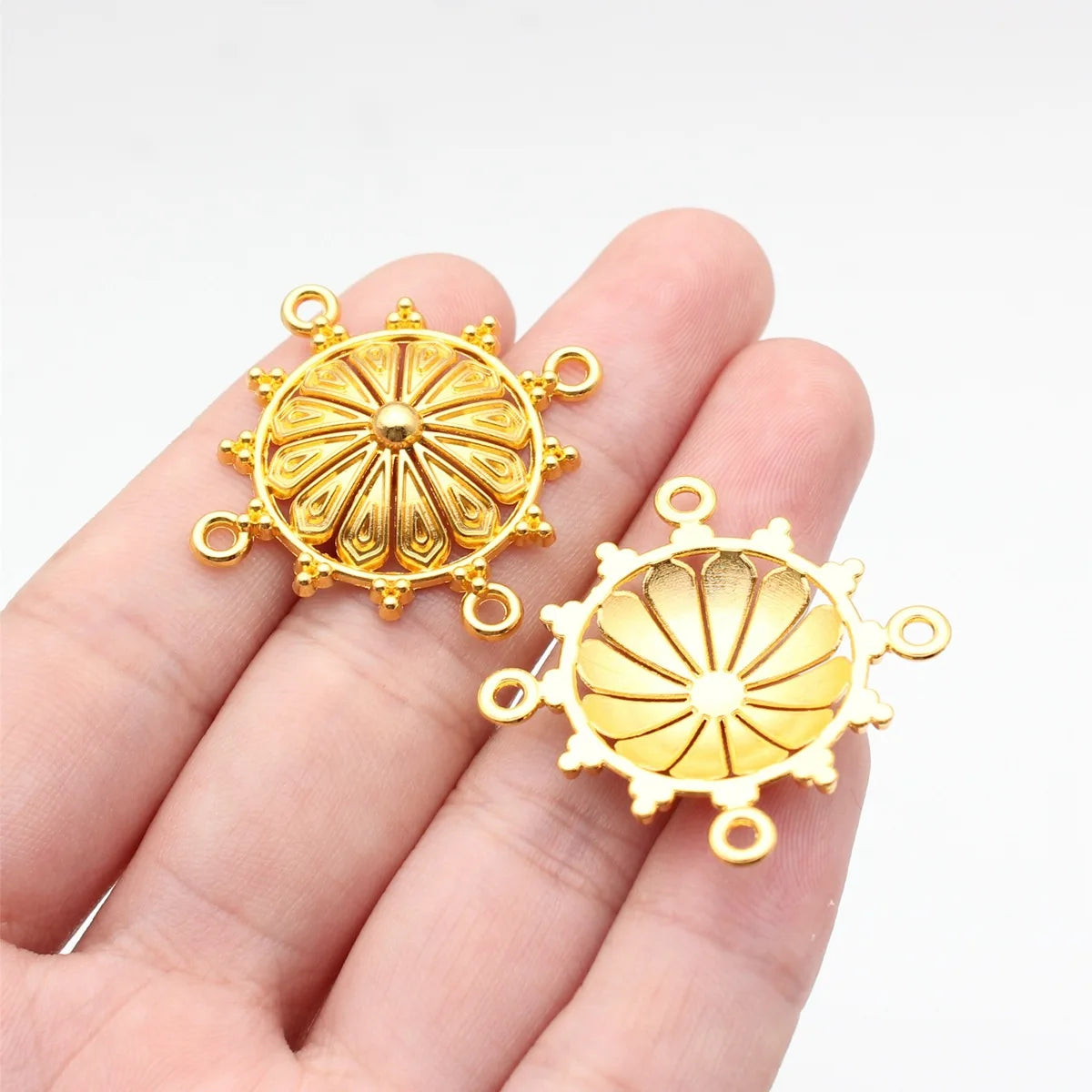 26x26mm 2.8g Multicolor Zinc Alloy Four-Hole Connector Charm for Body Chain Waist Chain Jewelry