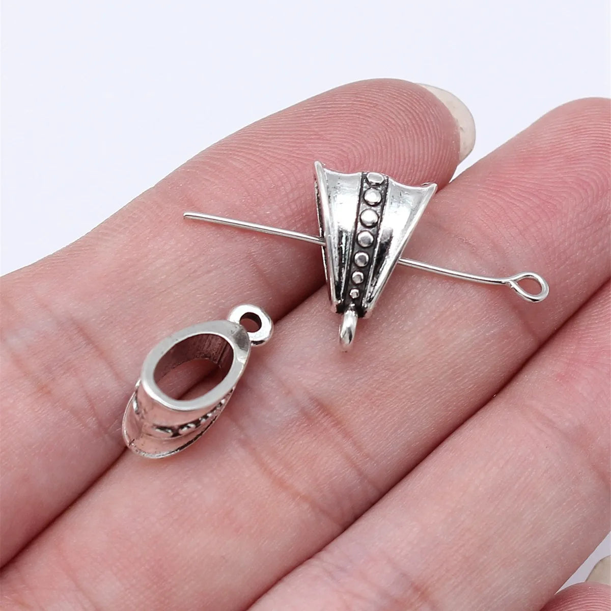 16x11x7mm 1.1g Antique Silver Zinc Alloy Inverted Triangle Three Hole Pendant Bail Connector for DIY Jewelry