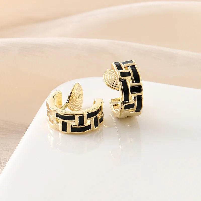 Luxury Vintage Black Enamel Checkerboard C Shape Hoop Alloy Stud & Clip On No Piercing Earrings