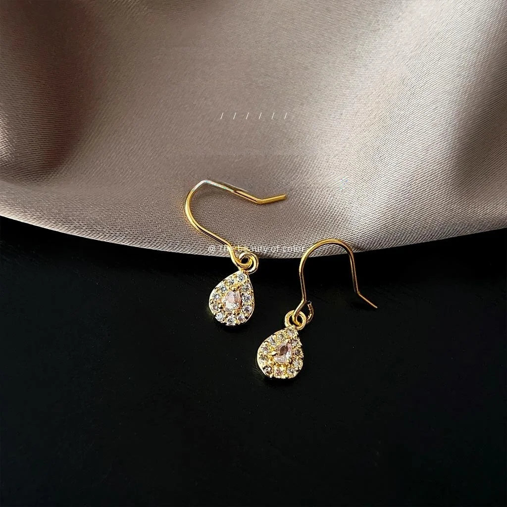 French Luxury Teardrop Micro-Pave Zircon Copper Drop Earrings For Vintage Commuter Style