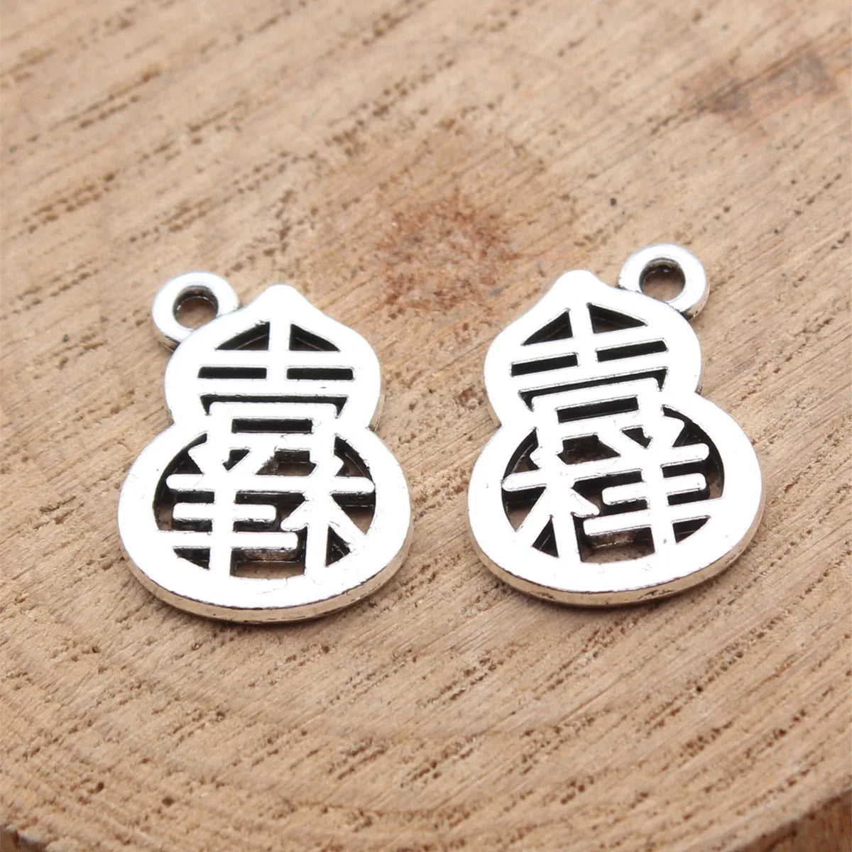 17x13mm 1.3g Antique Silver Zinc Alloy Lucky Gourd Charm Pendant for Handmade DIY Jewelry