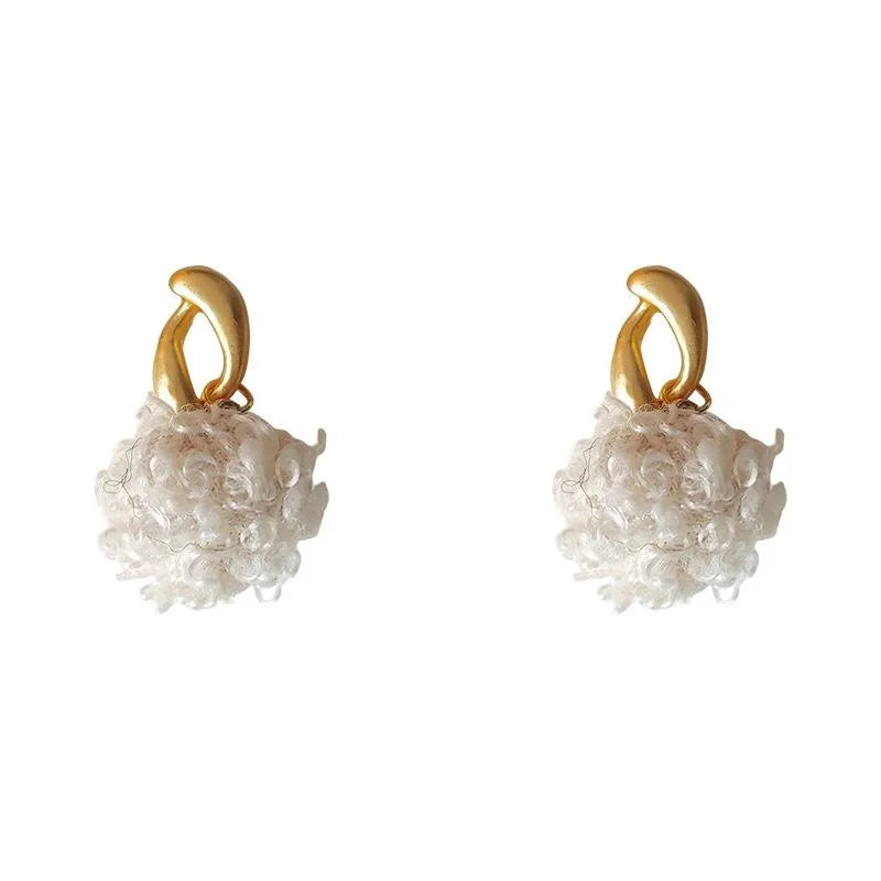 Sweet Pom Pom Stud Earrings French Vintage Matte Gold Hollow Geometric Plush Handmade Jewelry