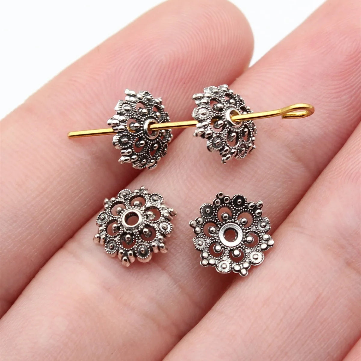 9.7x9.7x2.5mm 0.25g Antique Silver Zinc Alloy Flower Bead Caps for DIY Jewelry and Garment Accessories