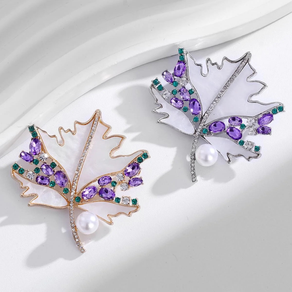 Luxury Maple Leaf Brooch With Mother Of Pearl, Rhinestone And Faux Pearl Corsage Lapel Pin Suit Accessory