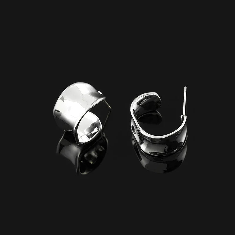 Elegant Gold Alloy Spiral Disc Wide Hoop Cuff Stud & Clip On No Piercing Women's Fashion Earrings