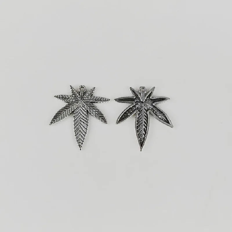 25x22MM Antique Silver Zinc Alloy Maple Leaf Charm Pendant for DIY Necklace Bracelet Jewelry Making