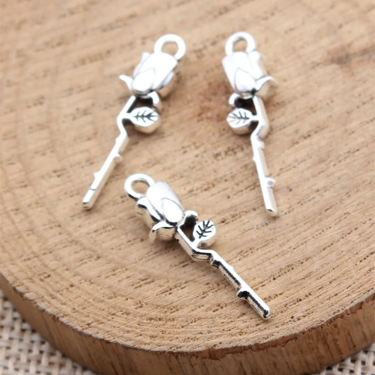 24x7mm 0.91g Antique Silver Zinc Alloy Rose Flower Charm Pendant for Bracelet Necklace DIY Jewelry Making