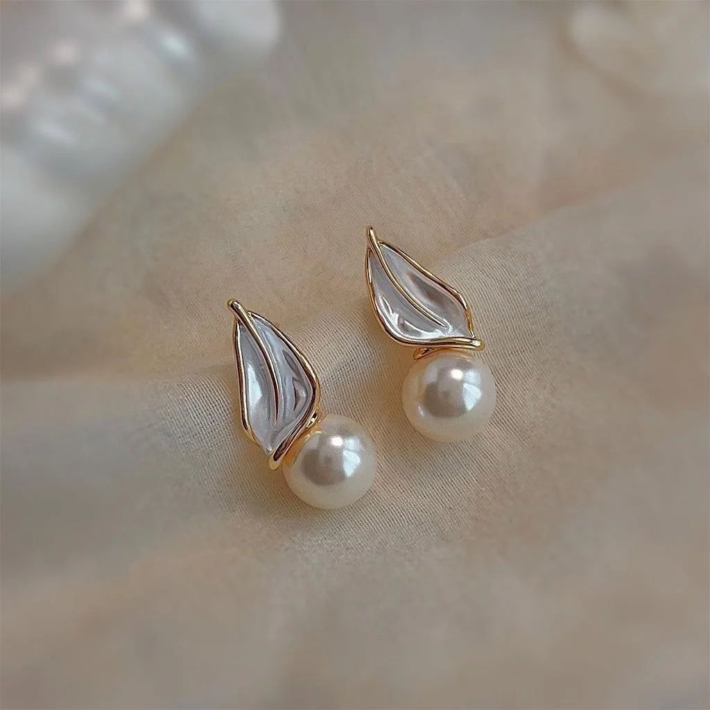 Sweet Forest Style Copper Glass Pearl Leaf Stud Earrings For Women Elegant Geometric Jewelry
