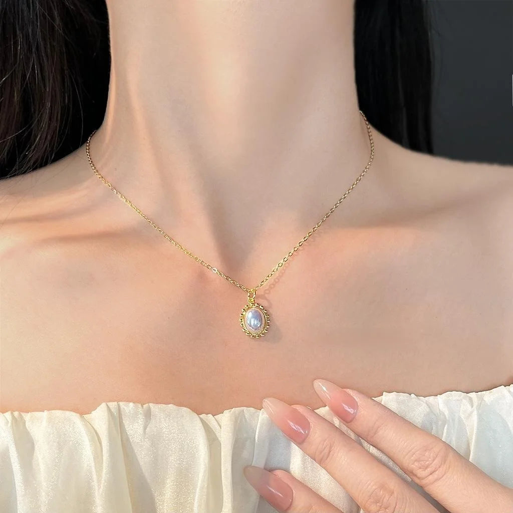 18K Gold Plated Copper Oval Geometric Clavicle Necklace For Women Sweet Fairy Style Line Jewelry