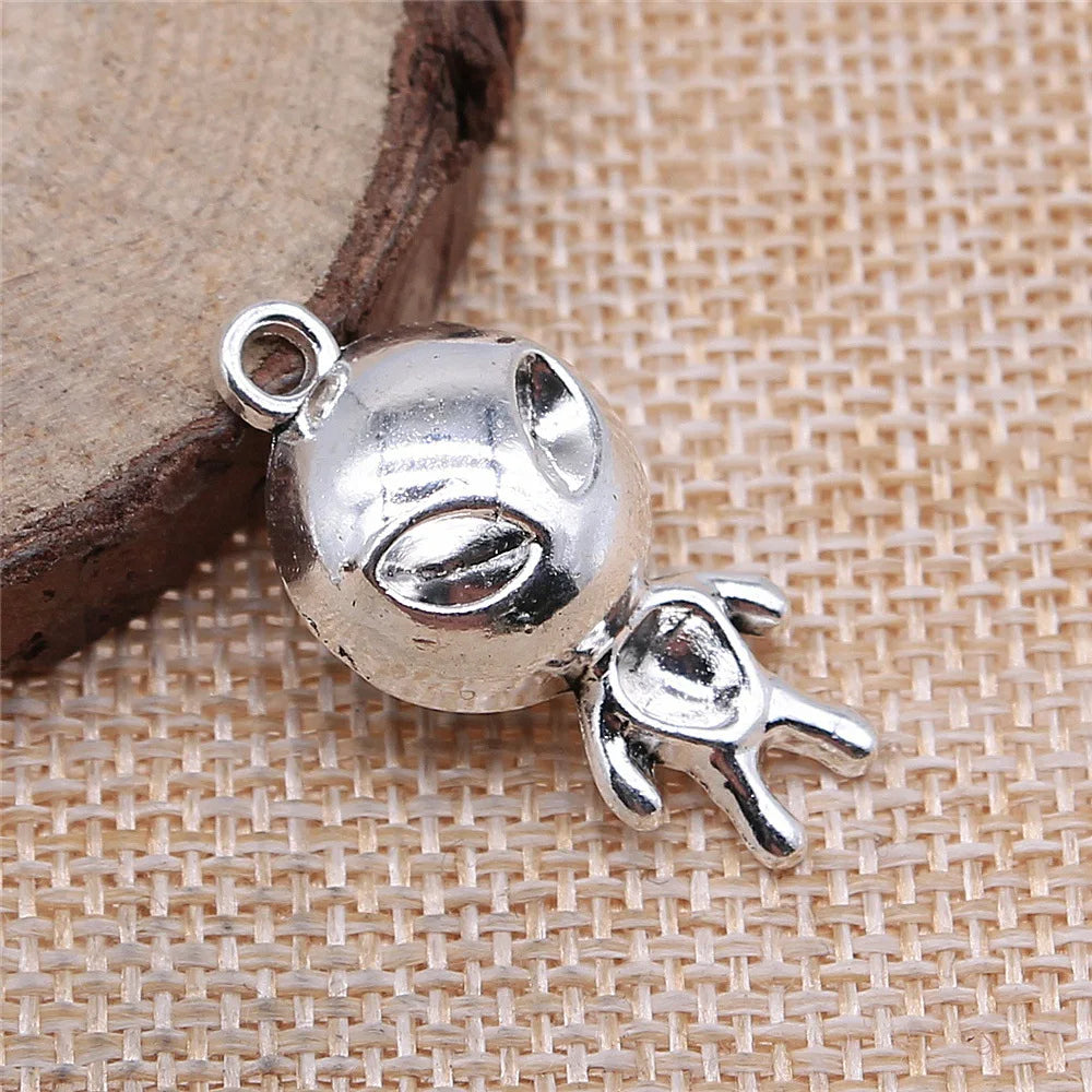 31x15mm 3.2g Antique Silver Zinc Alloy Alien Charm Pendant for DIY Necklace Bracelet Jewelry Making