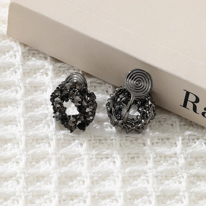 Vintage Black Rhinestone Round Wreath Stud & Clip On No Piercing Alloy Circle Hoop Earrings