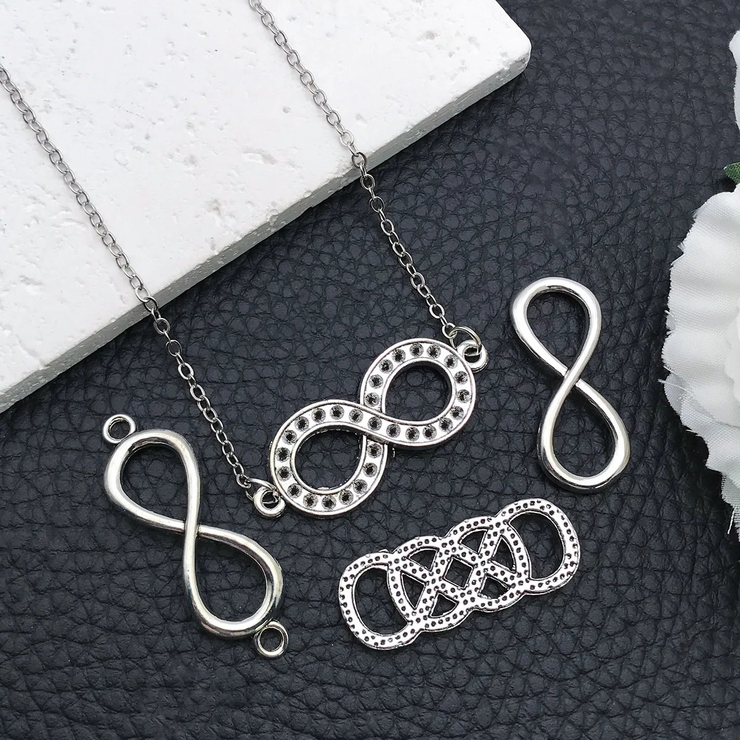 Antique Silver Zinc Alloy Hollow Infinity Symbol Connector Charm for DIY Jewelry Making
