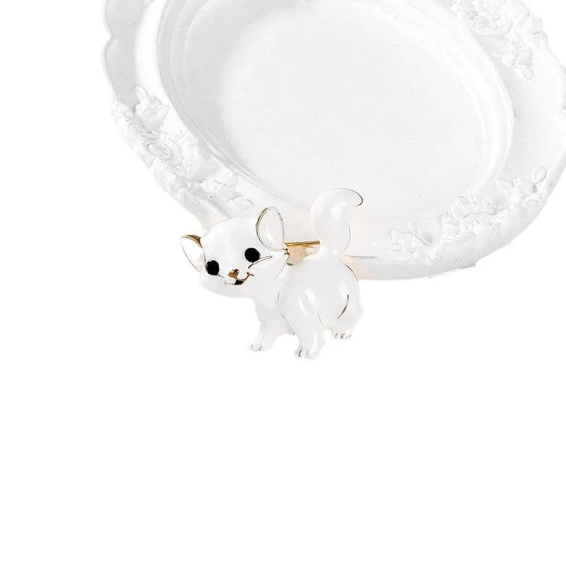 Cute White Enamel Cat Brooch With Black Rhinestone Eyes, Gold Tone Alloy Lapel Pin Corsage Gift