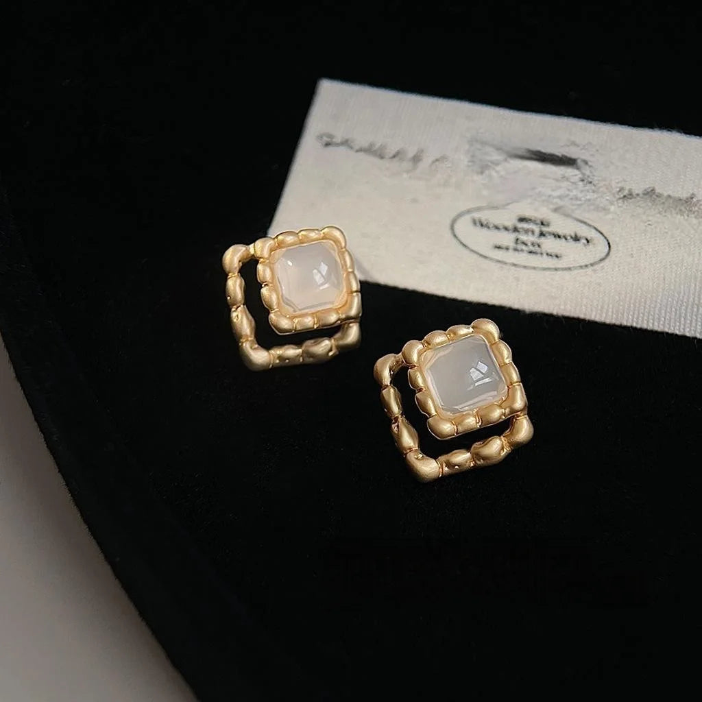 French Vintage Geometric Square Lace Copper Resin Stud Earrings, Minimalist Commuter Jewelry