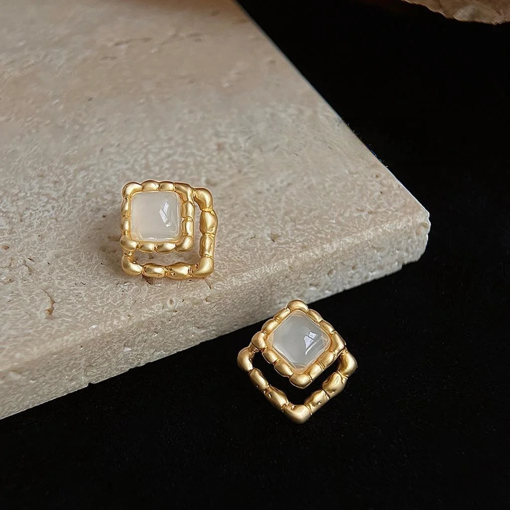 French Vintage Geometric Square Lace Copper Resin Stud Earrings, Minimalist Commuter Jewelry