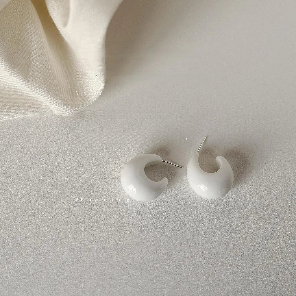 White Acrylic Teardrop Stud Earrings Silver Plated Pin French Elegant Geometric Jewelry