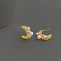 Luxury Electroplated Copper C Shape High Gloss Pearl Geometric Drop Earrings For Women