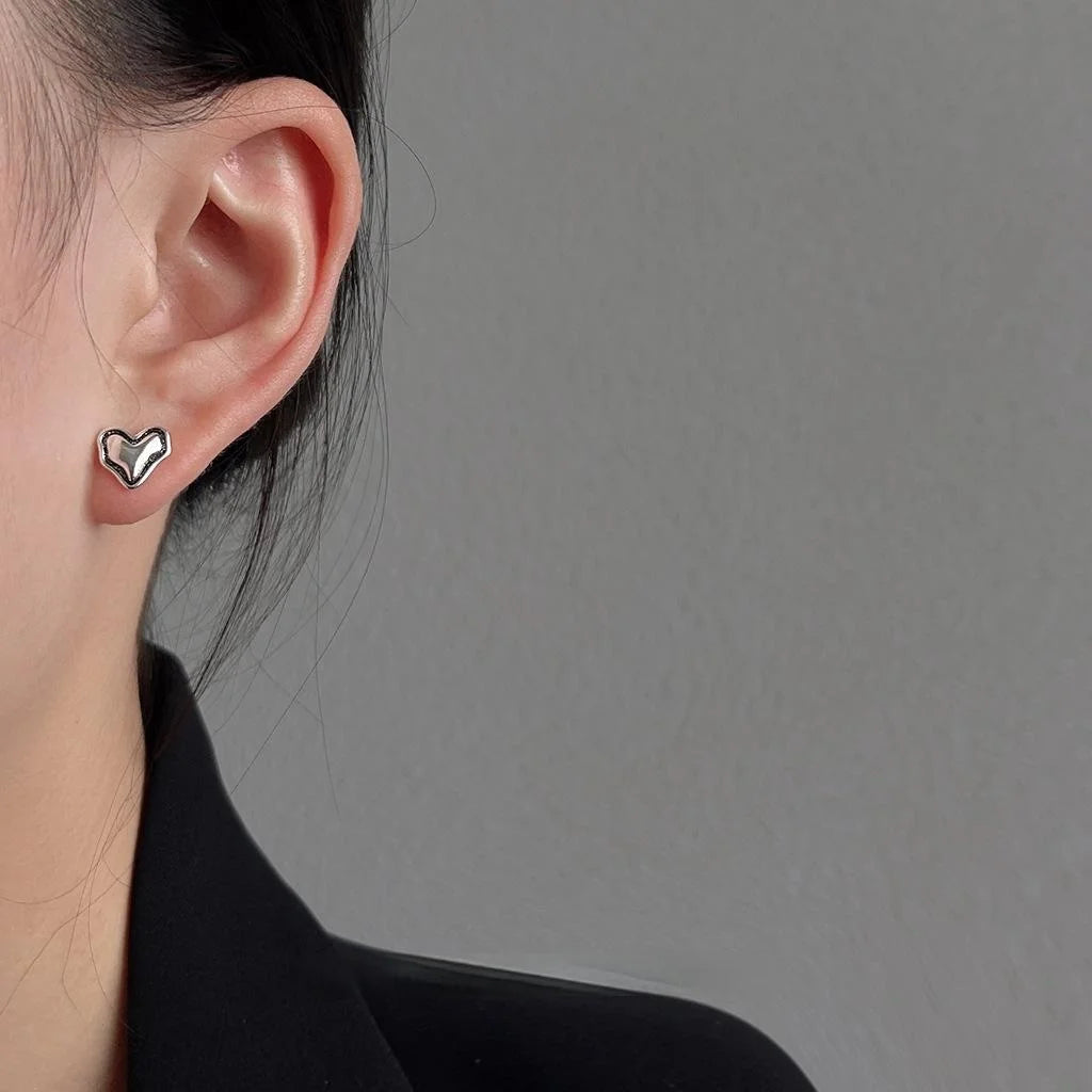 Minimalist Distressed Copper Mini Heart Stud Earrings Irregular Lava Texture Jewelry For Women
