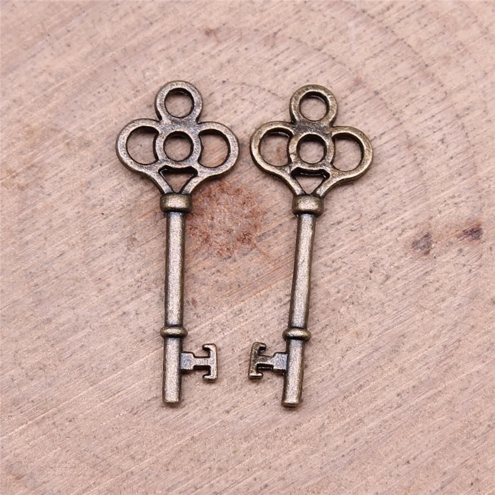 25x10mm 0.4g Multicolor Zinc Alloy Key Charm Pendant for DIY Jewelry Making